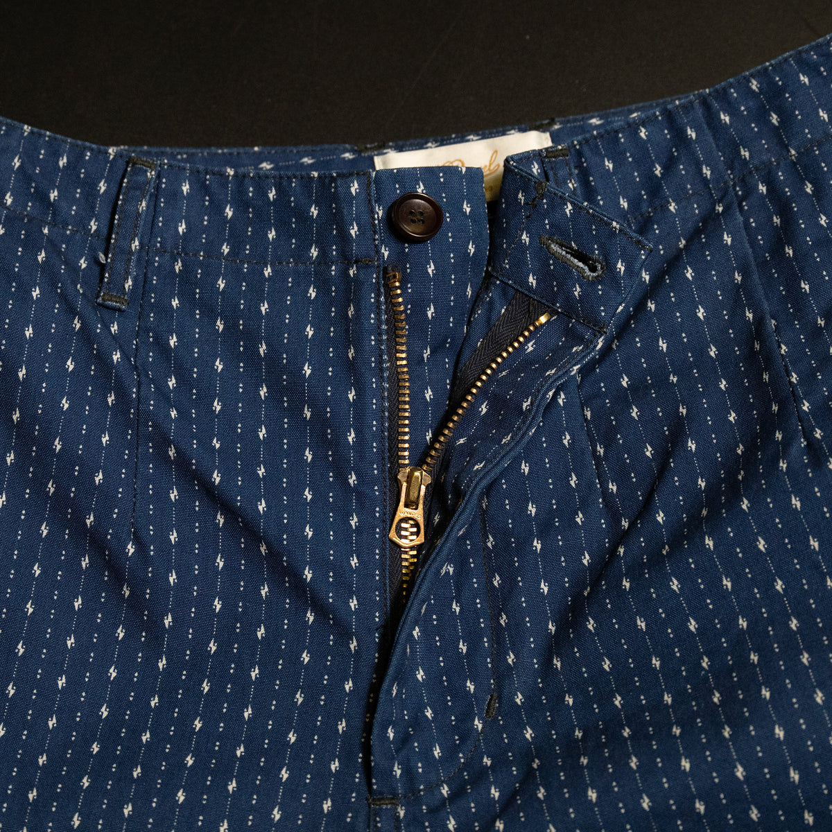PREQUEL P1006 waistband, button and zipper fly detail.