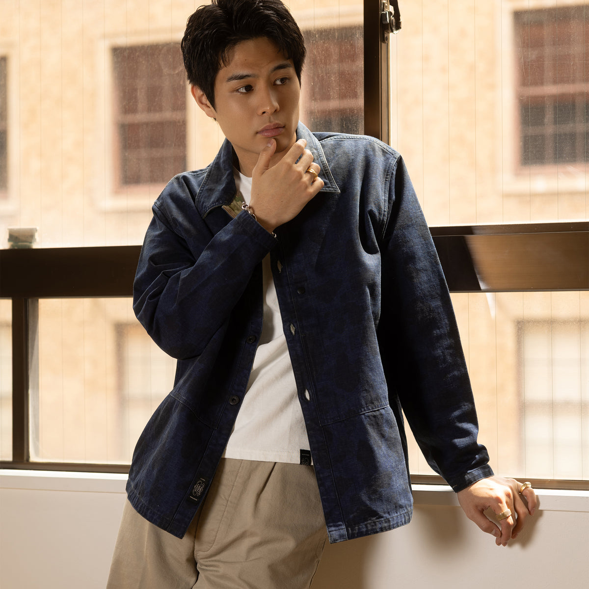 J1020 Indigo Hunter Camo Jacket in Indigo, styled look